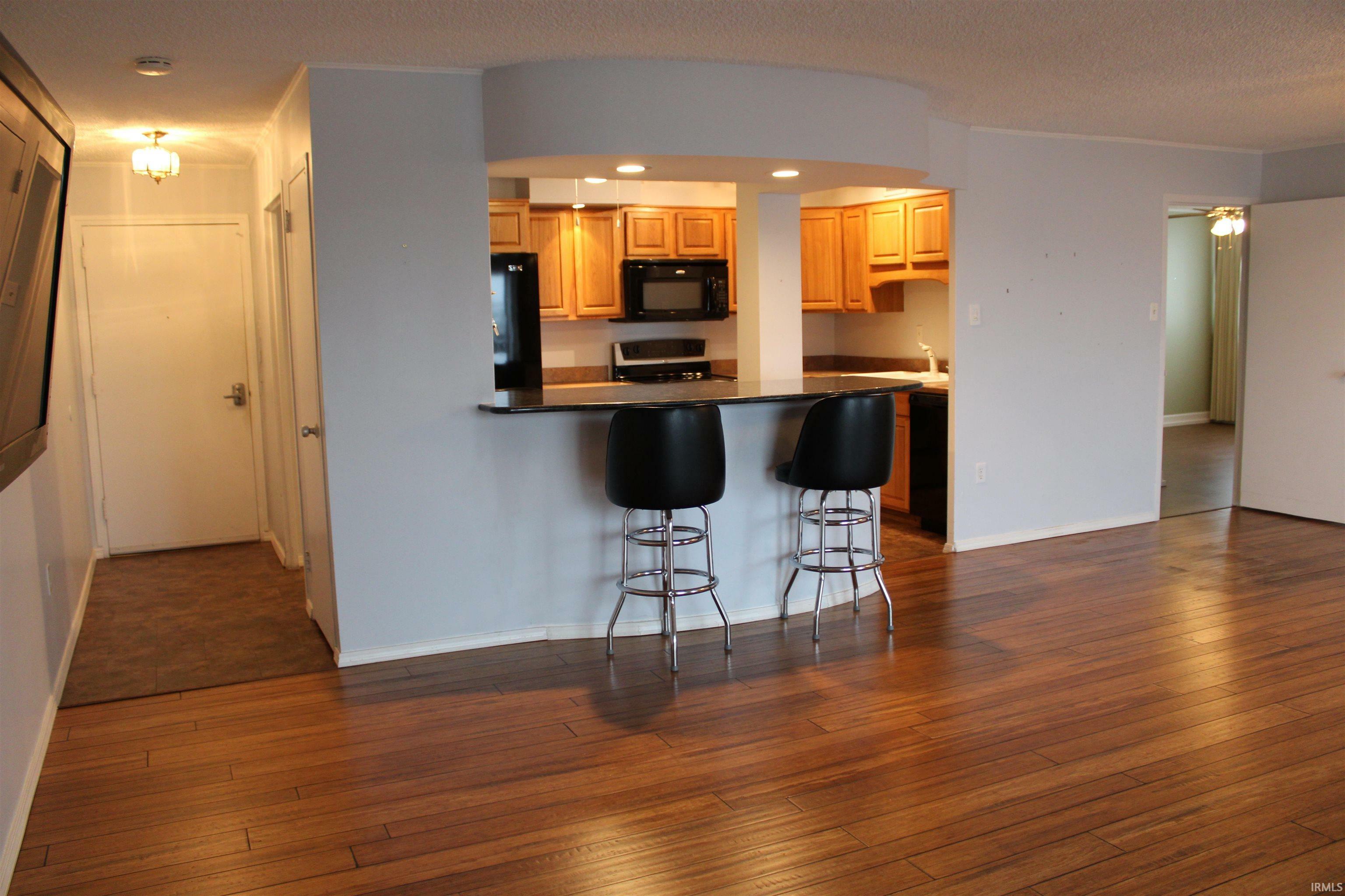 Property Photo: 1100 Erie Avenue 1007 IN 47715-4849
