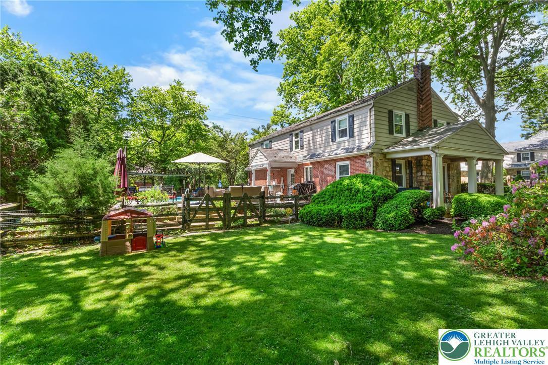 Property Photo: 505 Orchard Lane PA 18017