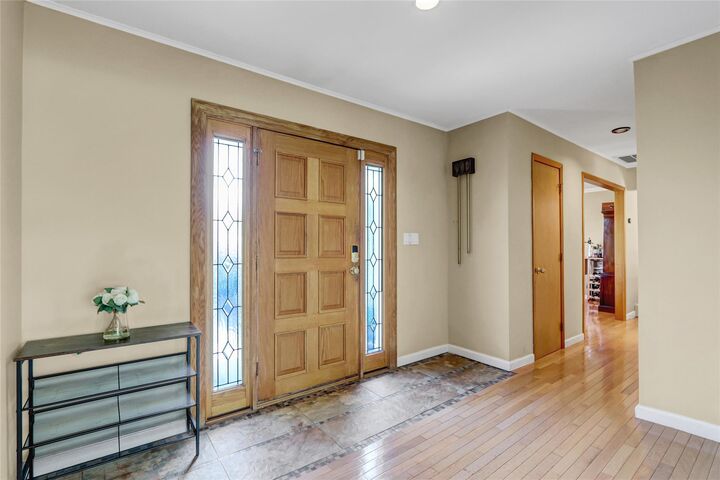 Property Photo:  12 Bridle Path Lane  NY 11777 