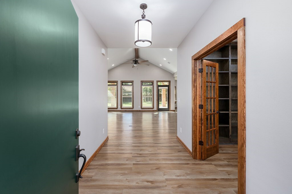 Property Photo: 1308 Walnut Bend Drive TX 75904
