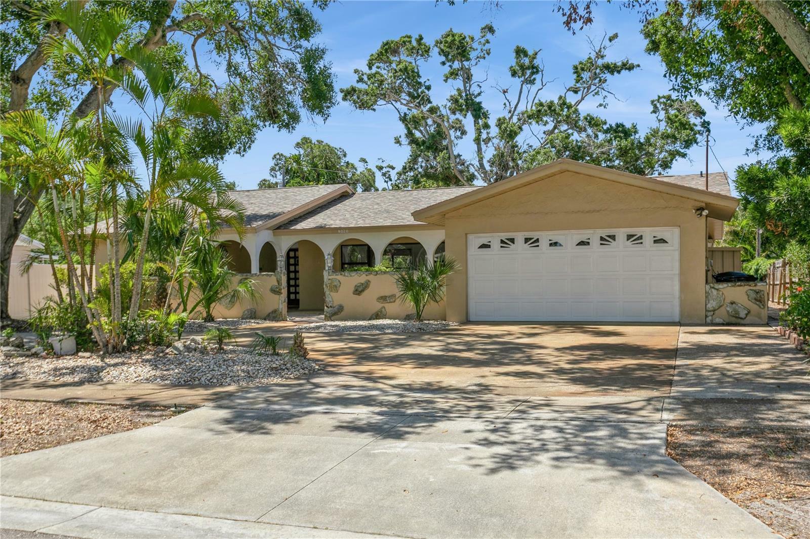 Property Photo: 8020 28th Avenue N FL 33710