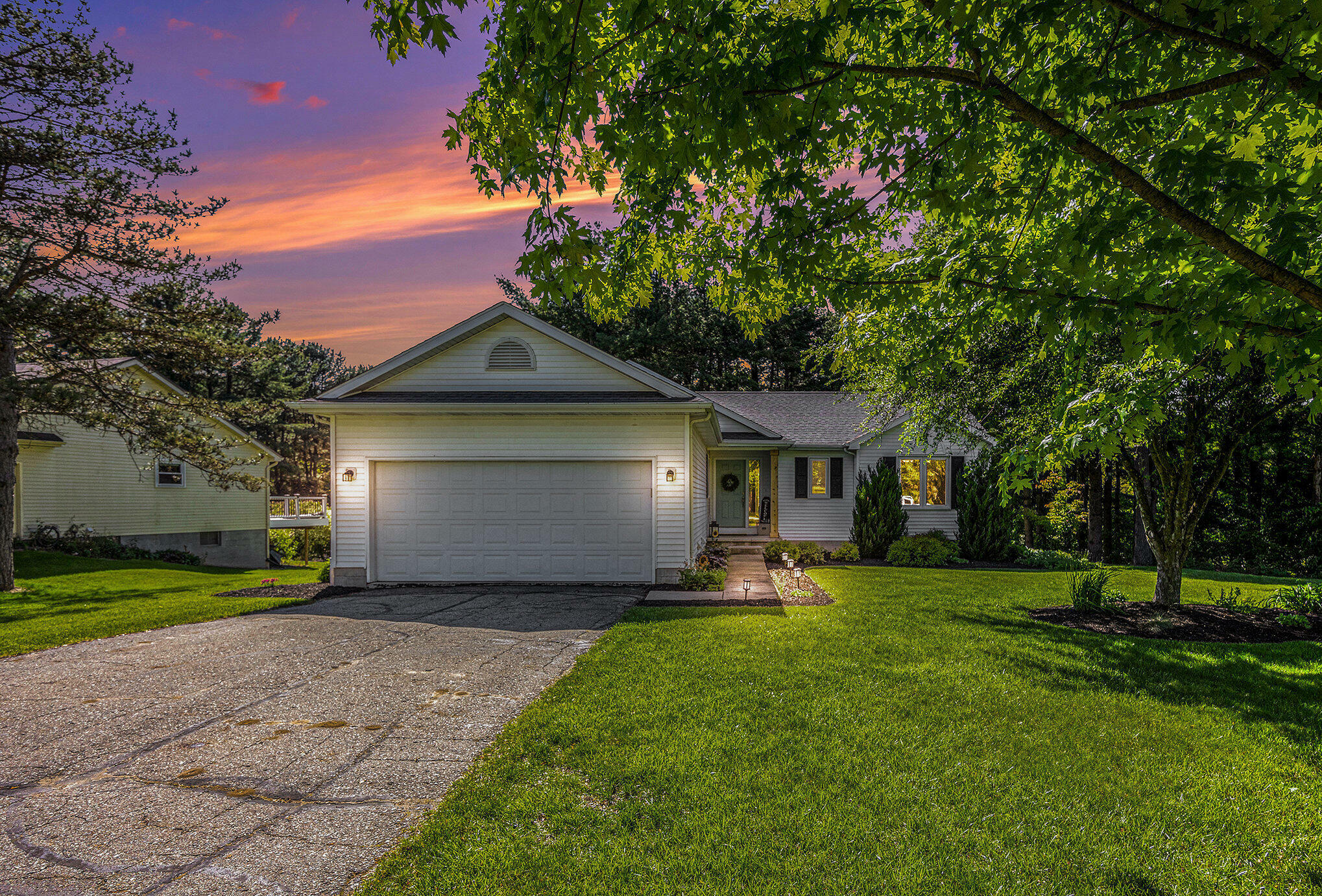 Property Photo: 4465 Spinnaker Lane MI 49272