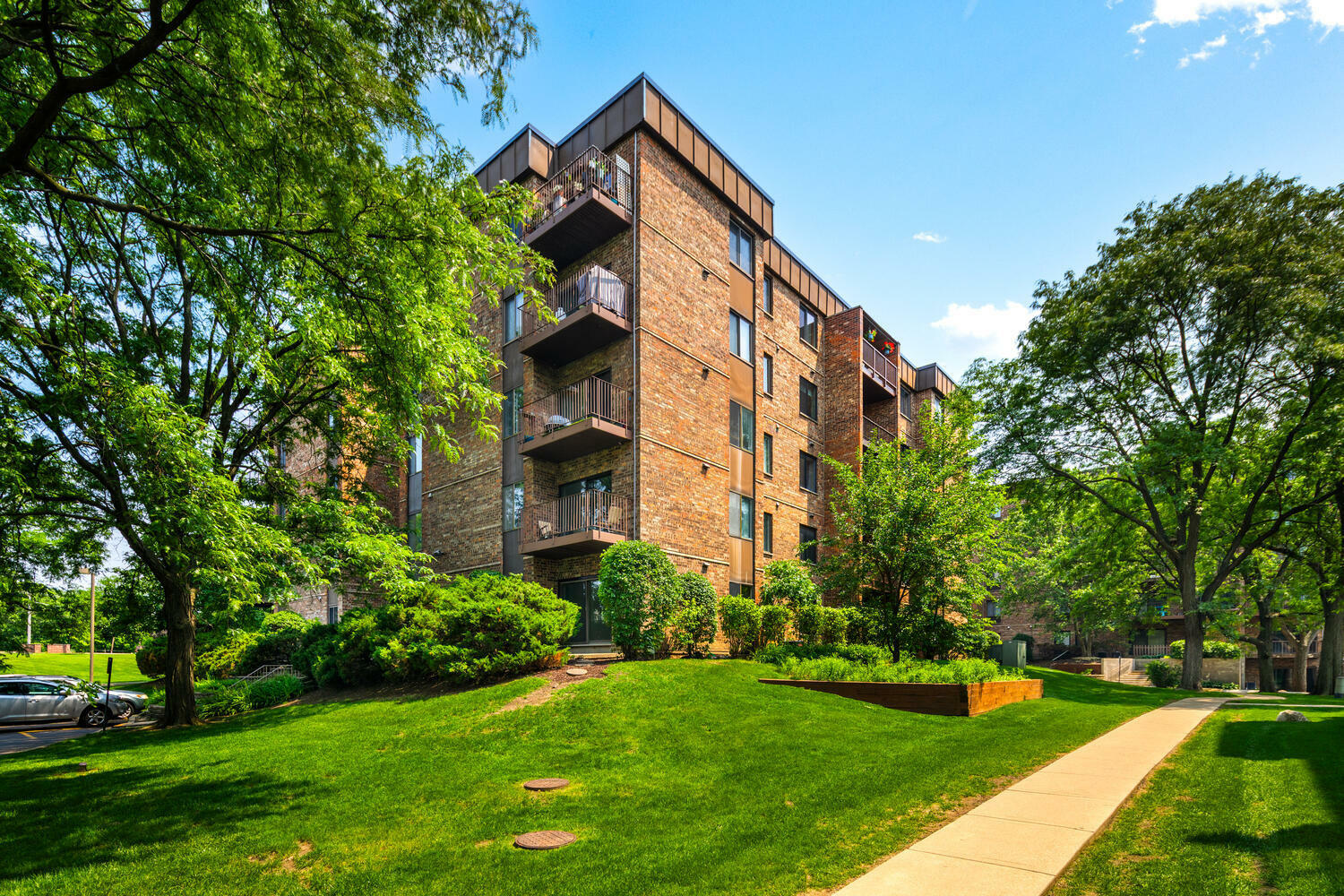 Property Photo: 420 Walnut Creek Avenue 3103 IL 60532