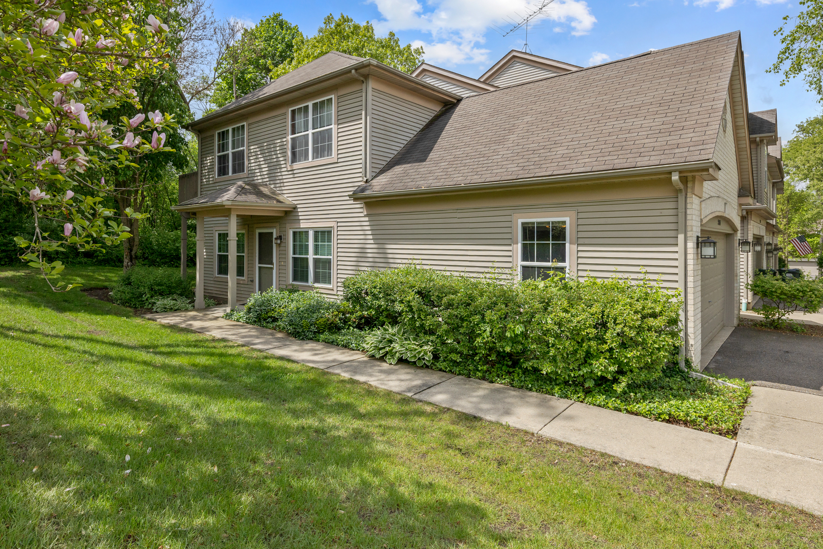 Property Photo: 5261 Pebble Lane IL 60012