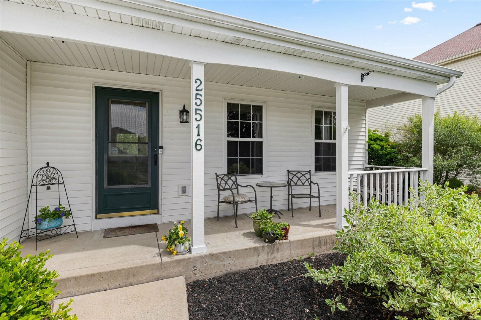 Property Photo:  25516 W Gateway Circle  IL 60585 