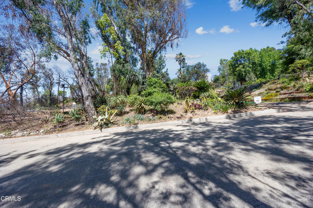 Property Photo: 2861 Tanoble Drive CA 91001
