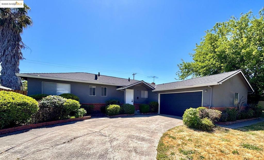 7024 Tamoshanter Way  Sacramento CA 95822 photo