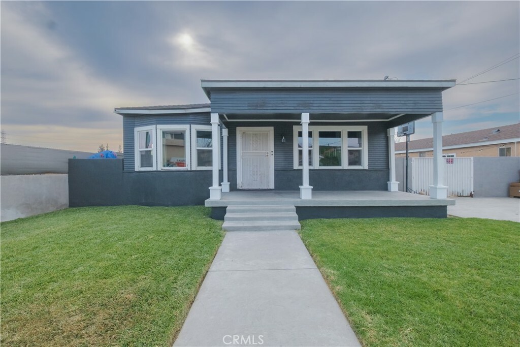 Property Photo: 5837 Esperanza Avenue CA 90606