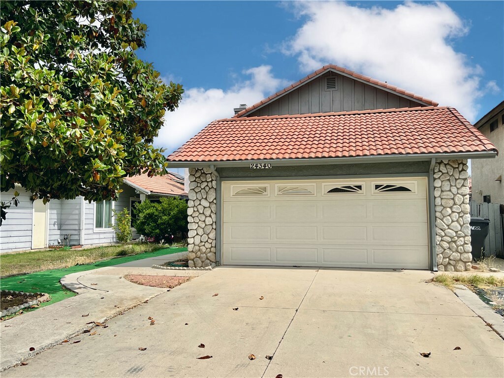 Property Photo: 24340 Fitz Street CA 92551