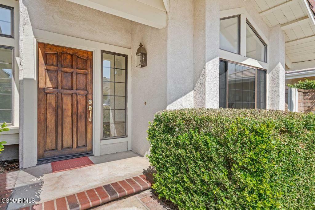 Property Photo: 2079 Hartwick Circle CA 91360