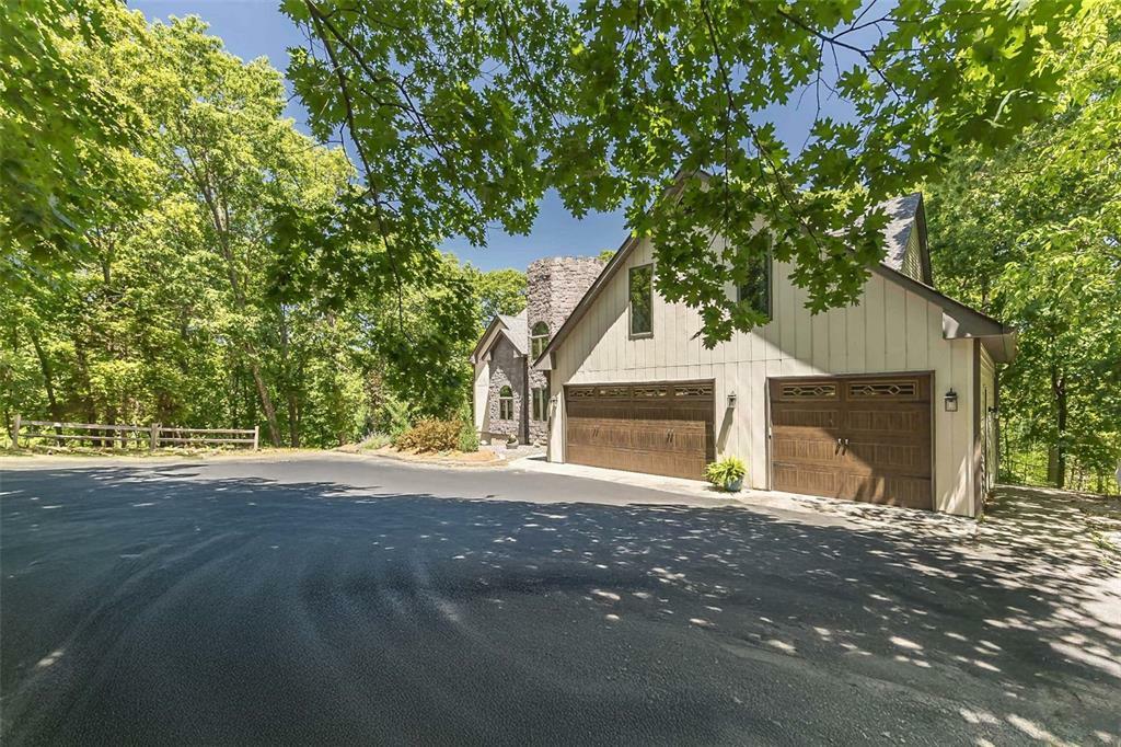 Property Photo: 3504 Newcastle Court MO 63049