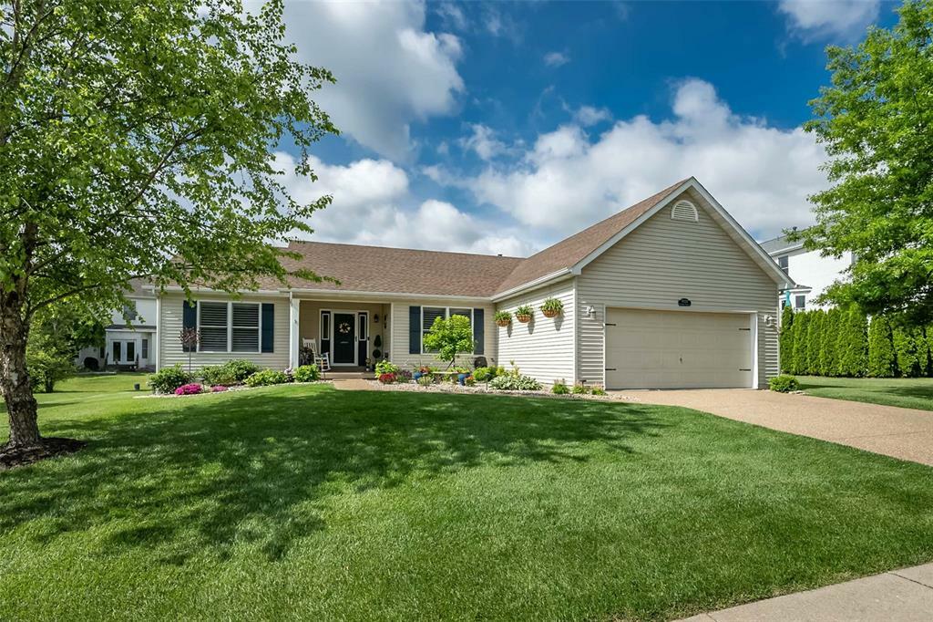 Property Photo: 1606 Fairway Valley Drive MO 63385
