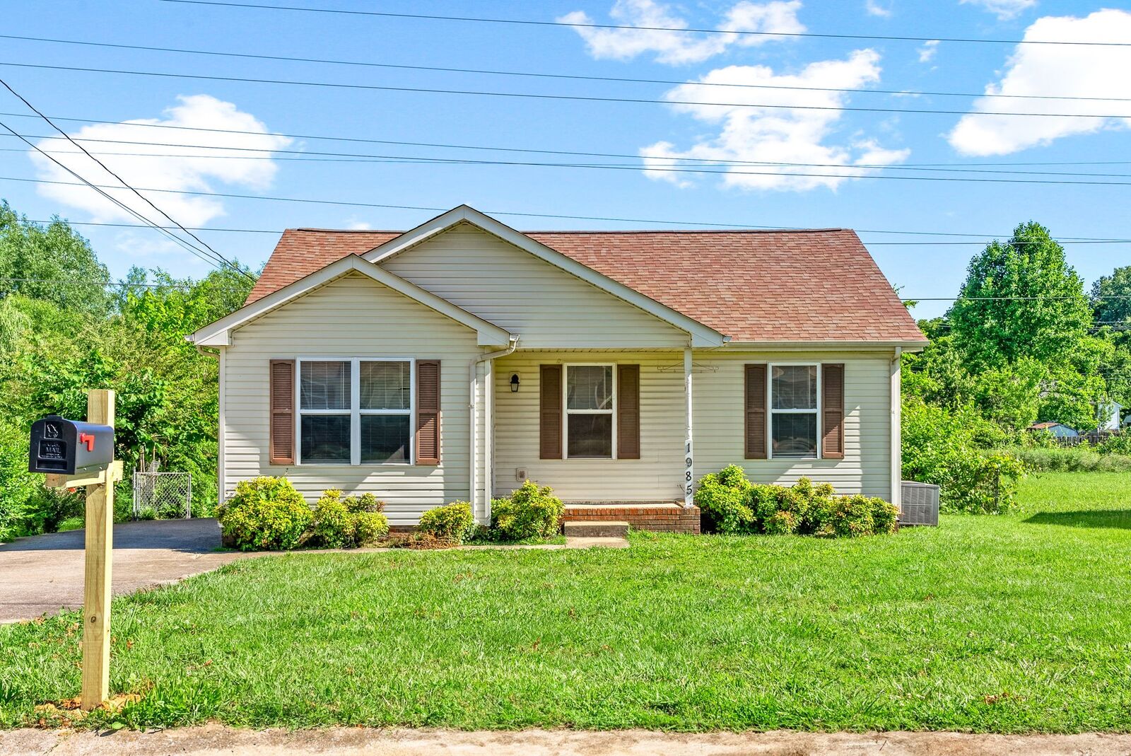 Property Photo: 1985 Timberline Cir KY 42262