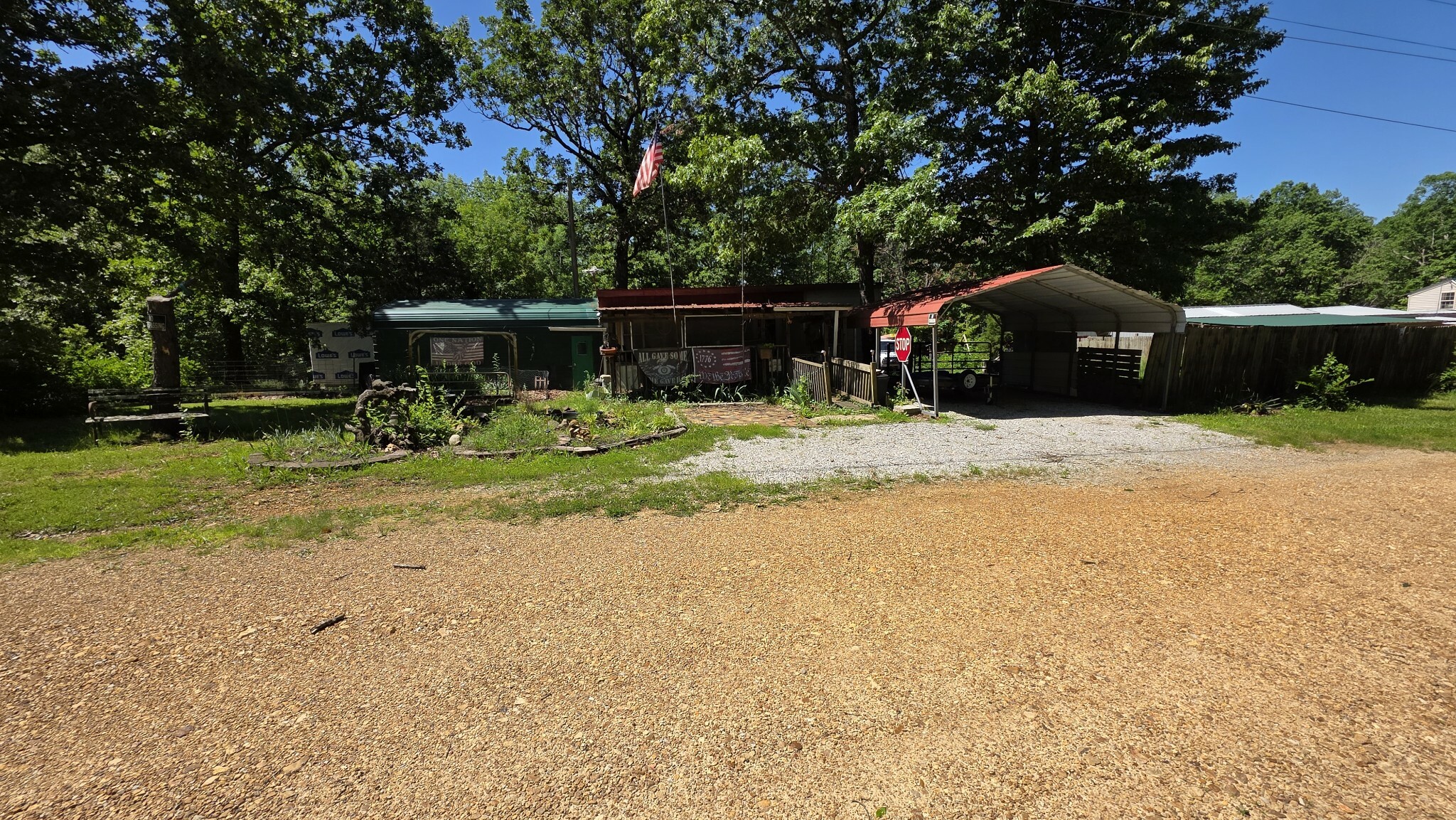 Property Photo: 4285 W Ridge Dr TN 37137