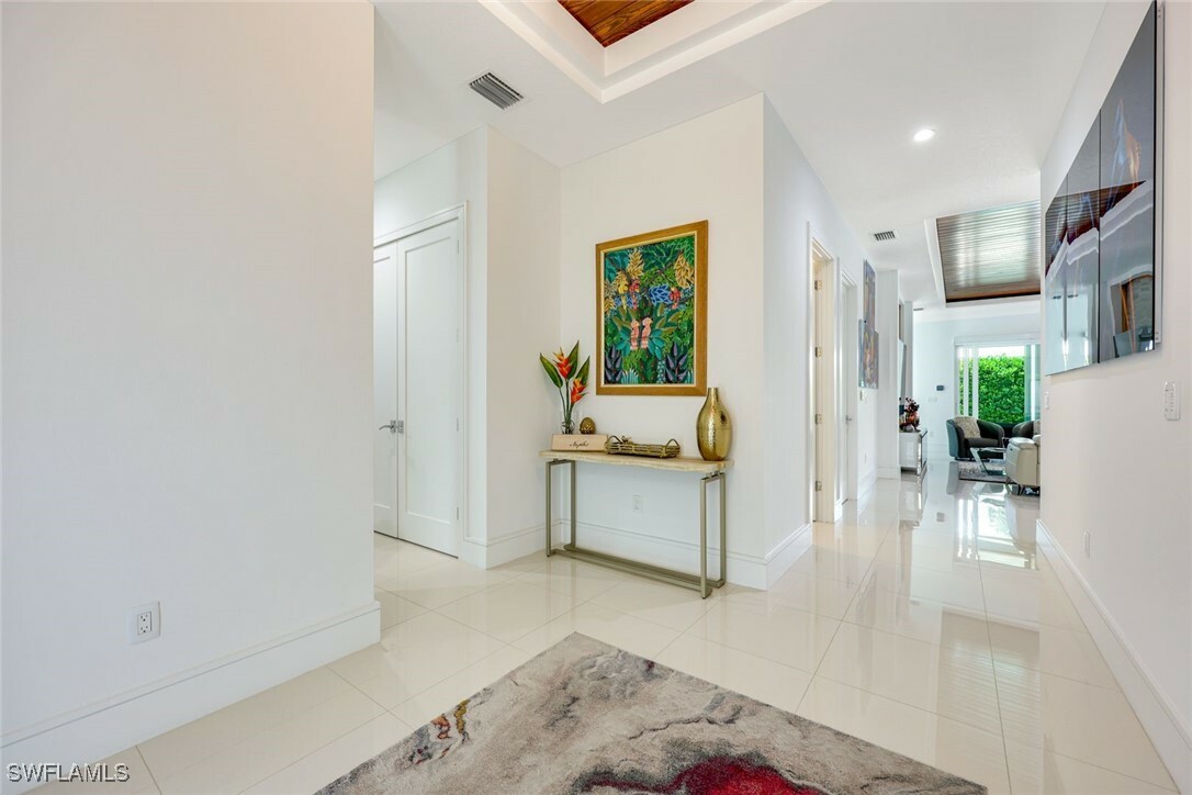Property Photo: 1167 22nd Avenue N FL 34103