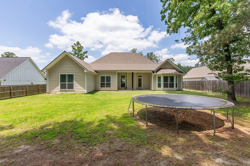 Property Photo: 181 Rustic Pines Dr. TX 75904