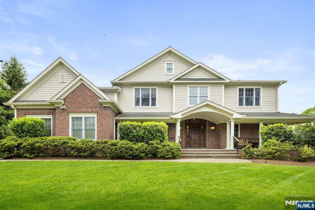 Property Photo: 6 Lauren Pond Court NJ 07627