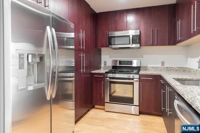 Property Photo:  812 Hudson Park 812  NJ 07020 