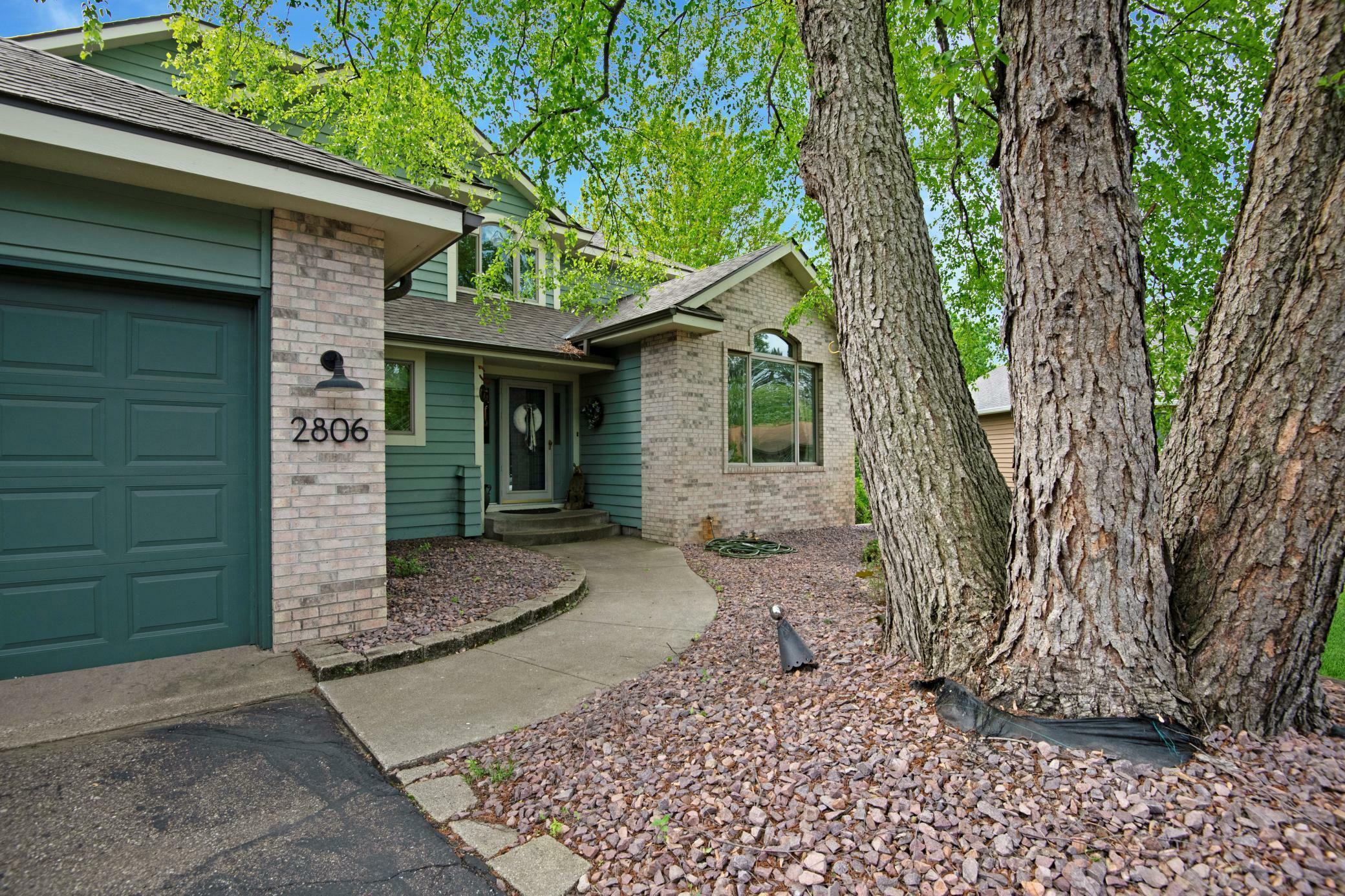 Property Photo: 2806 Jasmine Court MN 56301
