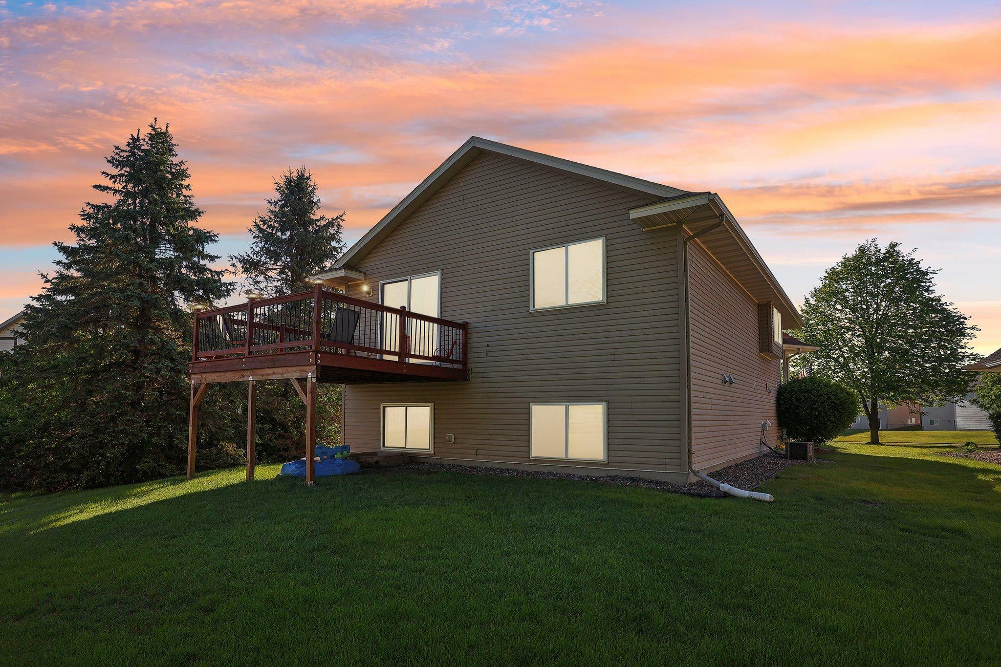 Property Photo: 25606 Forest Boulevard Lane MN 55092