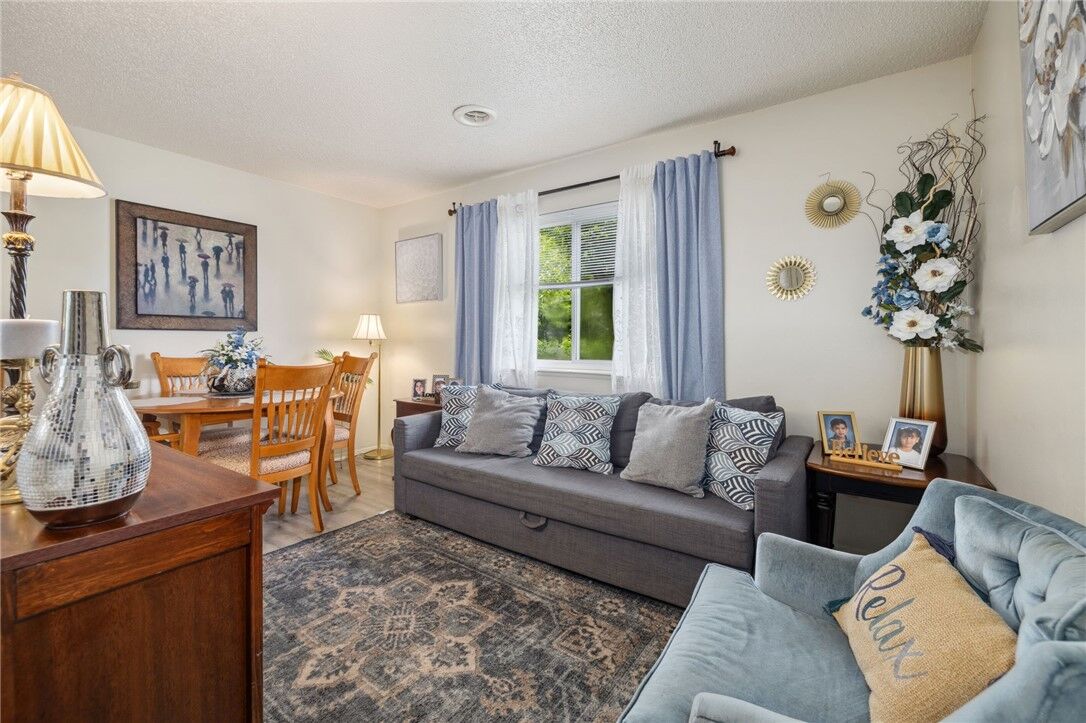 Property Photo: 3009 & 3011 Old Missouri Road AR 72703