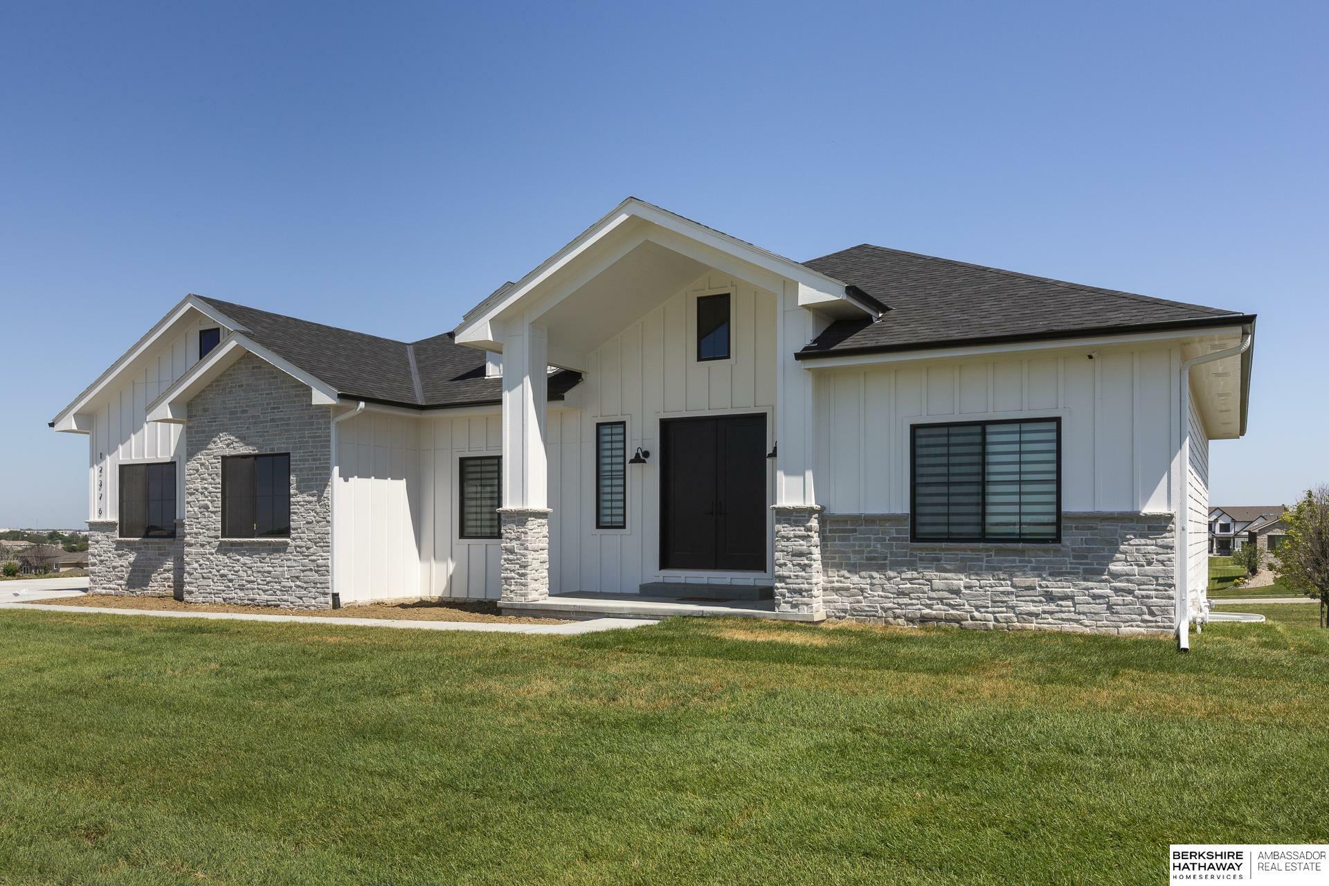 Property Photo:  5717 S 200th Circle  NE 68135 