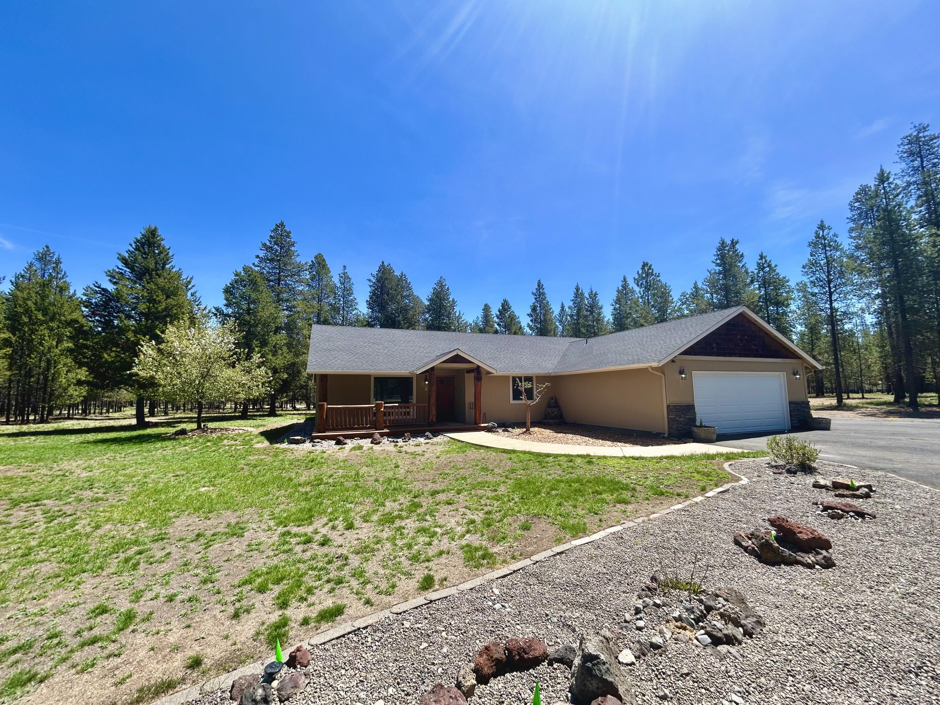 Property Photo: 52220 Dorrance Meadow Road OR 97739
