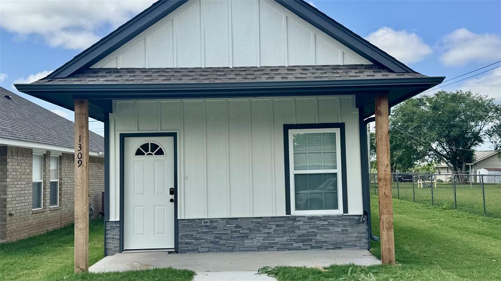 1311 SW Wisconsin Avenue  Lawton OK 73501 photo
