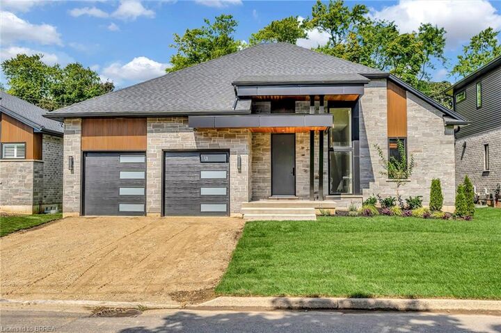 161 Parkside Drive — photo 1