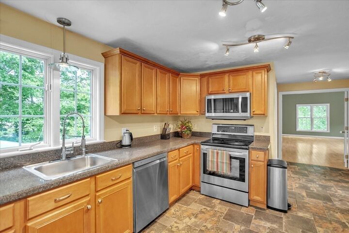 Property Photo: 15 Sequoia Lane MA 01569