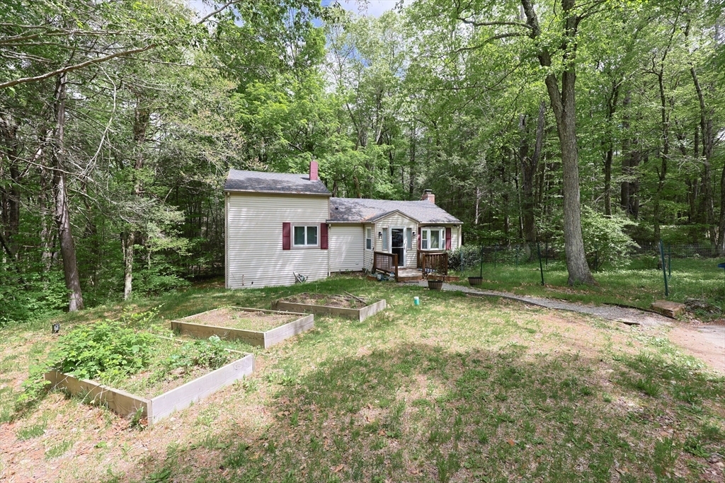 Property Photo: 47 Leno Rd MA 01521