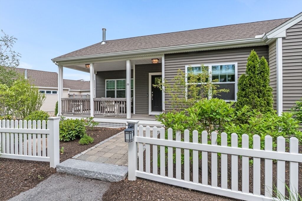 Property Photo: 20 Hatherly Rise 20 MA 02360