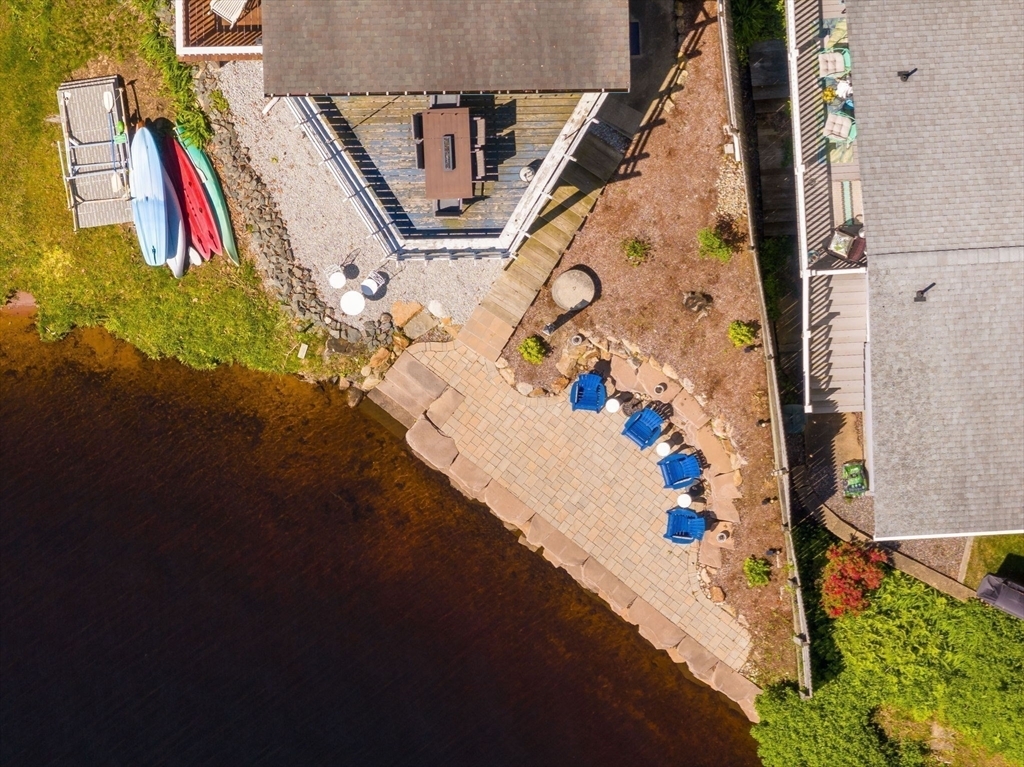 Property Photo: 11 Hamilton Dr MA 01521