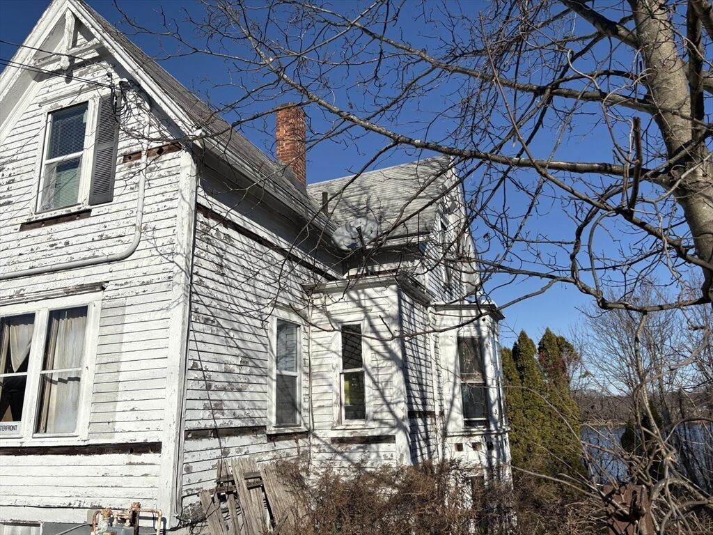 Property Photo:  351 County Rd  RI 02806 