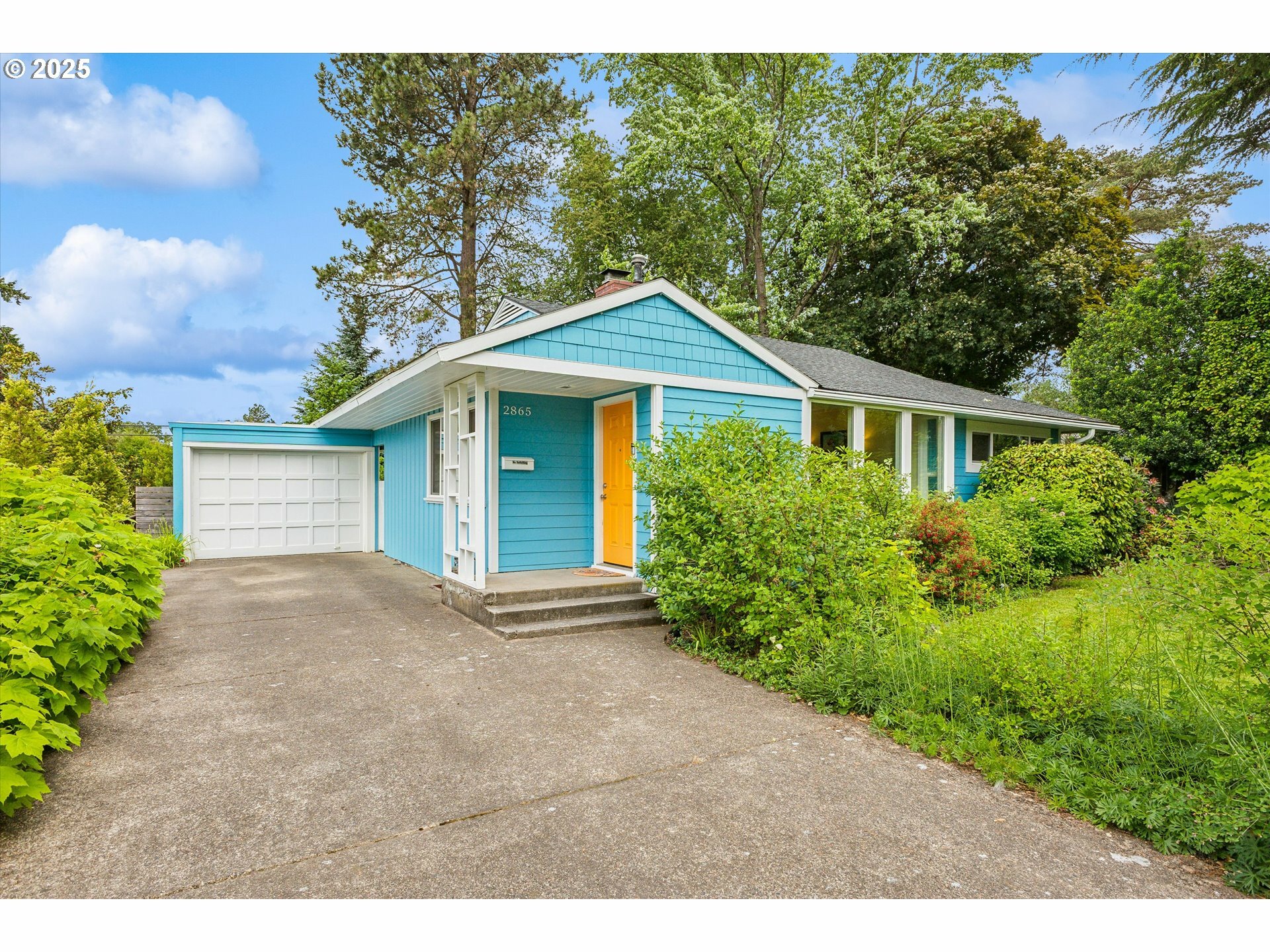 Property Photo: 2865 SW 121st Ave OR 97005