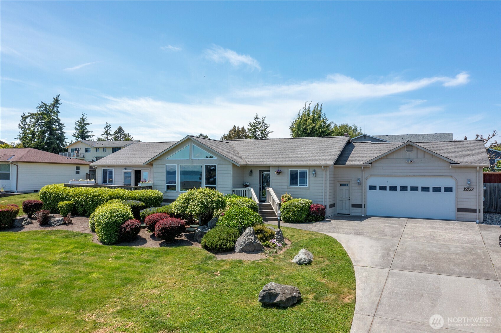 Property Photo: 1257 Canterbury Lane WA 98277