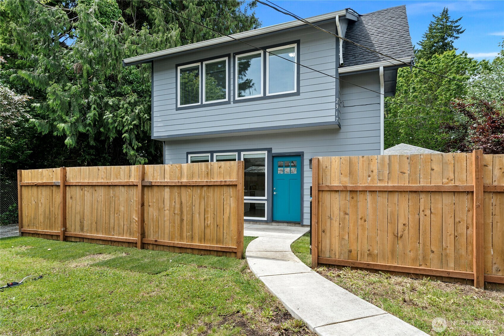 Property Photo:  2317  Washington Street SE  WA 98501 