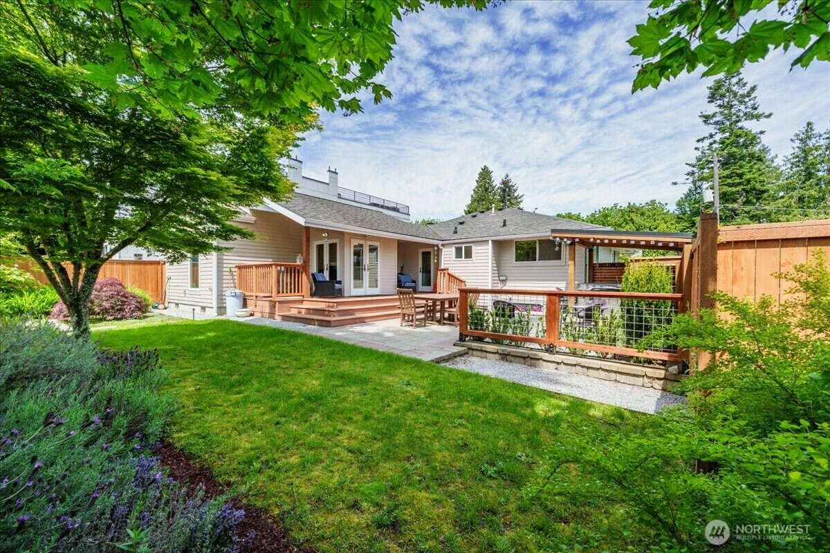Property Photo: 5015 SW Prince Street WA 98116