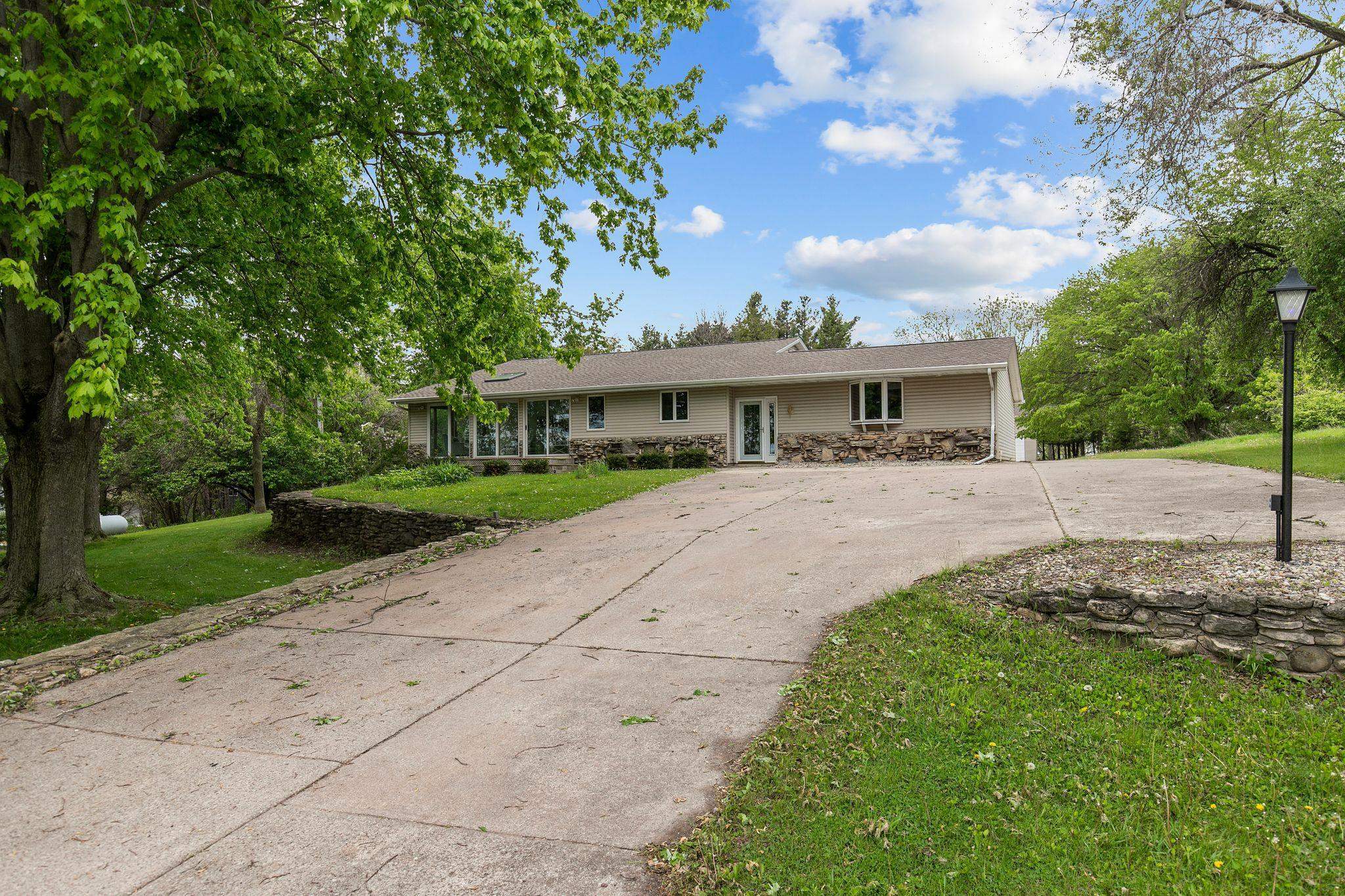 Property Photo:  N2873 Hillcrest Drive  WI 54944 