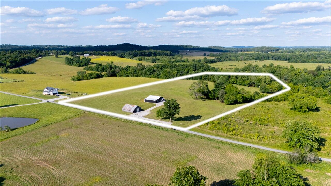 Property Photo: 452 Eden Road KY 42101