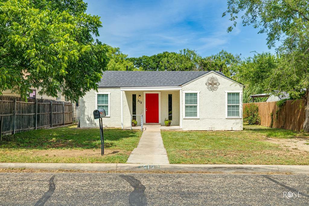 Property Photo: 312 N Washington St TX 76901