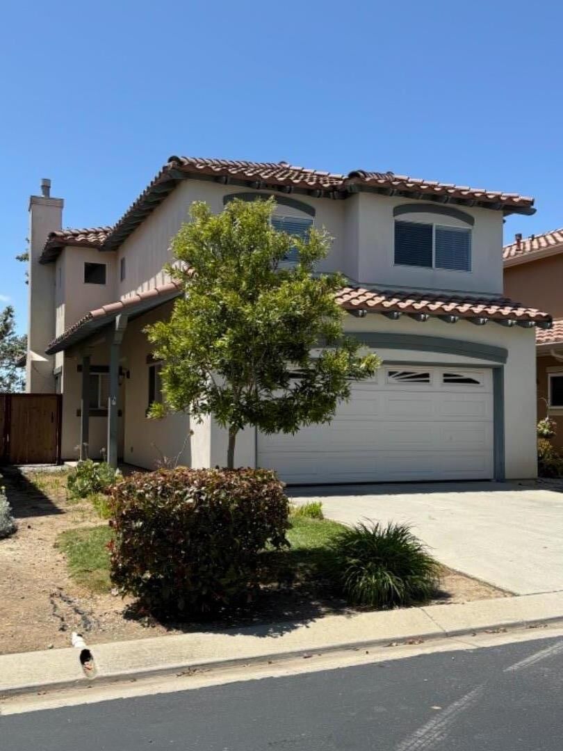 Property Photo: 949 Nantucket Boulevard 16 CA 93906