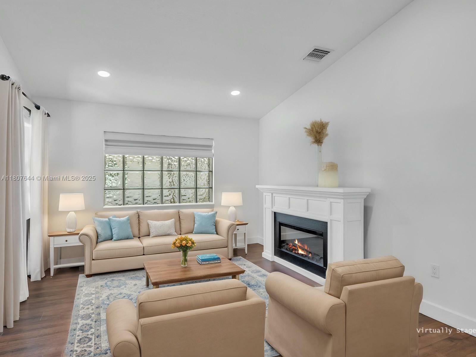 Property Photo: 17654 SW 5th Ct FL 33029