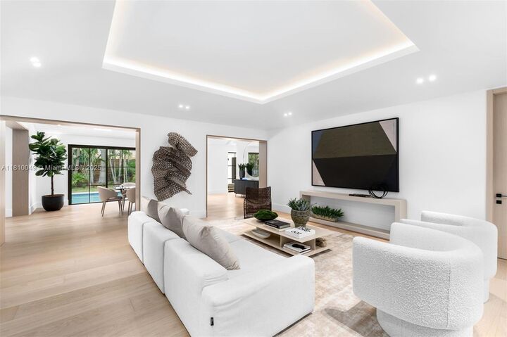 3883 Wood Ave  Miami FL 33133 photo