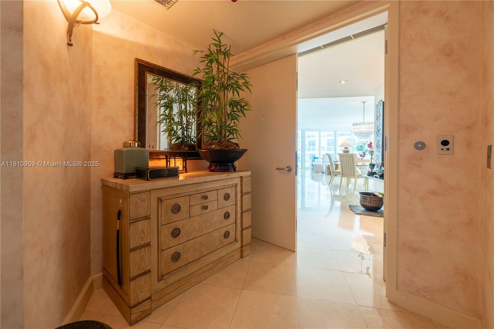 Property Photo: 2127 Brickell Ave 3304 FL 33129