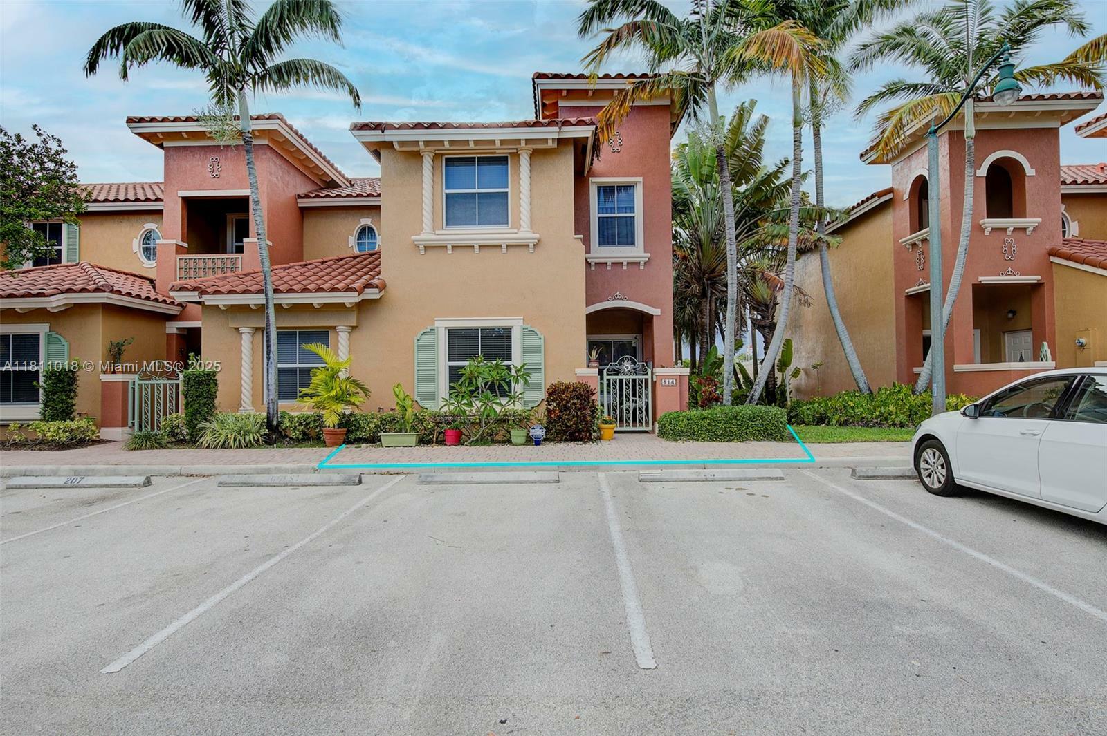 Property Photo: 814 SW 143rd Ter 208 FL 33027