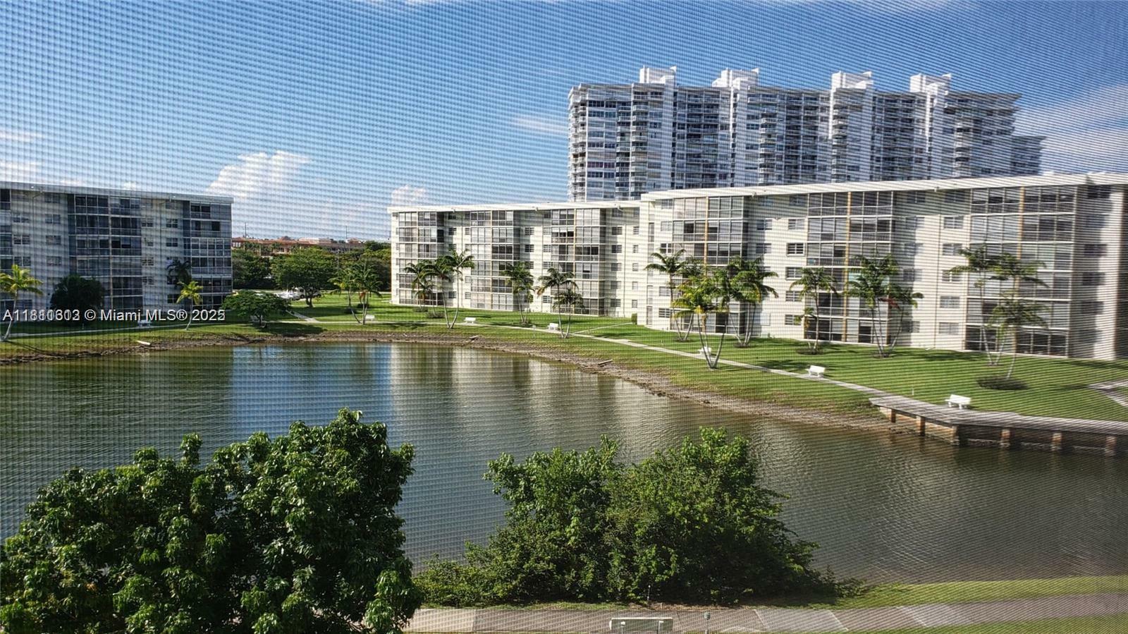Property Photo: 2905 Point East Dr L402 FL 33160