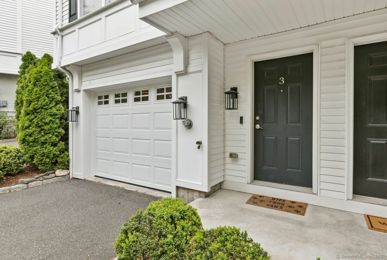 Property Photo: