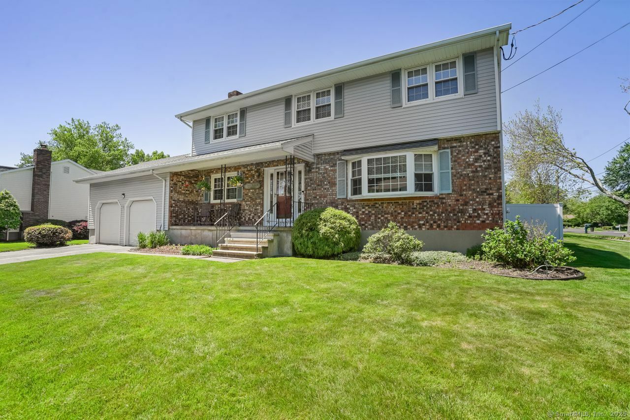 Property Photo: 330 Flagler Avenue CT 06614