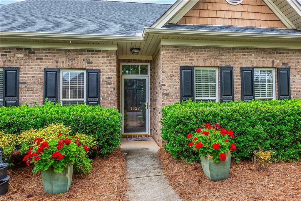 1627 Crestlawn Trail  Pfafftown NC 27040 photo